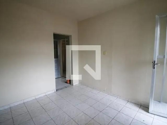 Casa / Sobrado para Locação em Rio de Janeiro/RJ Taquara 2 Quartos