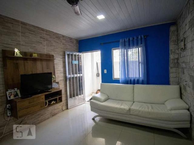 Casa / Sobrado para Locação em Rio de Janeiro/RJ Taquara 2 Quartos