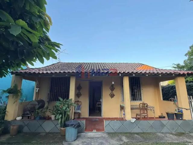Casa / Sobrado para Locação em Rio de Janeiro/RJ Taquara 2 Quartos