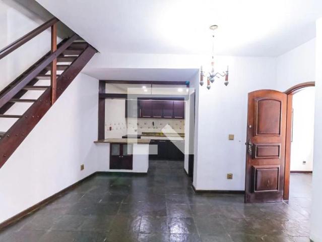 Casa / Sobrado para Locação em Rio de Janeiro/RJ Todos os Santos 3 Quartos