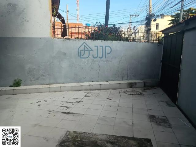 Casa / Sobrado para Locação em Rio de Janeiro/RJ Vaz Lobo 2 Quartos