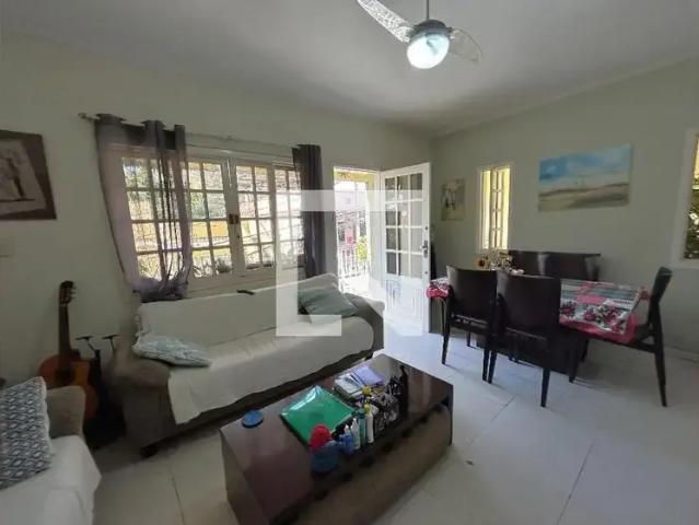 Casa / Sobrado para Locação em Rio de Janeiro/RJ Vila Valqueire 4 Quartos