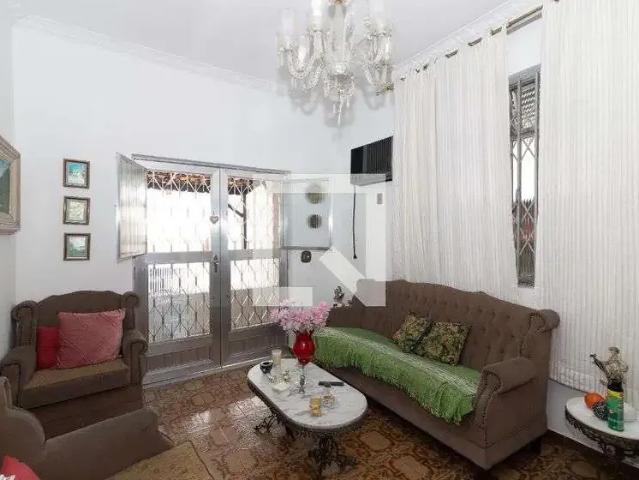 Casa / Sobrado para Locação em Rio de Janeiro/RJ Vila Valqueire 3 Quartos