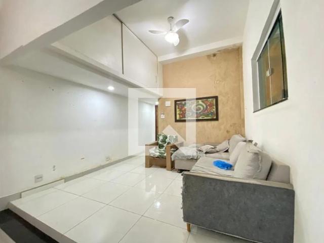 Casa / Sobrado para Locação em Rio de Janeiro/RJ Abolição 2 Quartos