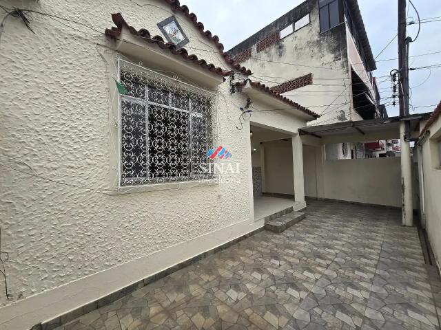 Casa / Sobrado para Locação em Rio de Janeiro/RJ Brás de Pina 3 Quartos