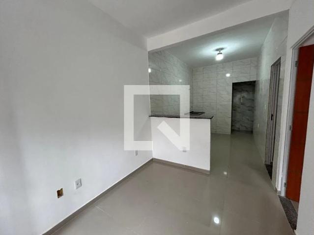 Casa / Sobrado para Locação em Rio de Janeiro/RJ Campinho 2 Quartos