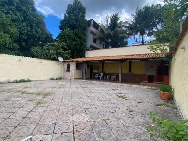 Casa / Sobrado para Locação em Rio de Janeiro/RJ Campo Grande 3 Quartos