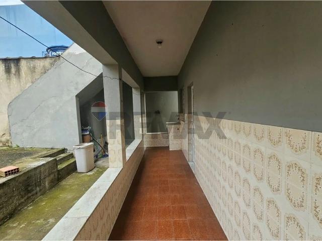 Casa / Sobrado para Locação em Rio de Janeiro/RJ Campo Grande 3 Quartos