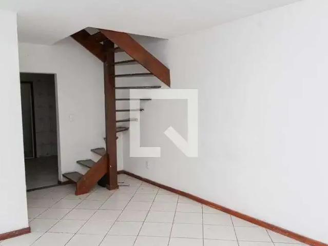 Casa / Sobrado para Locação em Rio de Janeiro/RJ Campo Grande 2 Quartos