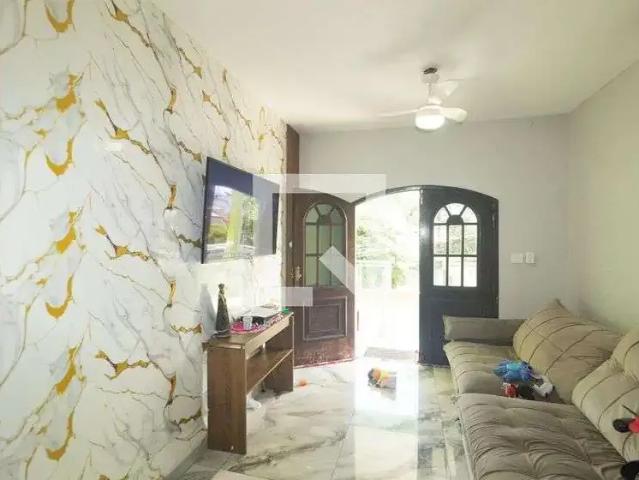 Casa / Sobrado para Locação em Rio de Janeiro/RJ Campo Grande 2 Quartos