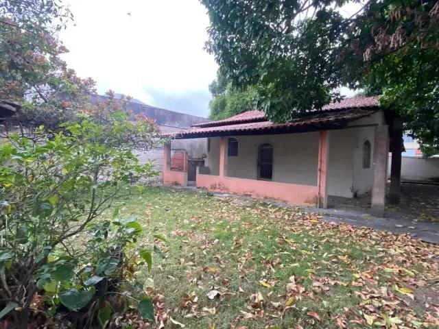 Casa / Sobrado para Locação em Rio de Janeiro/RJ Campo Grande 2 Quartos