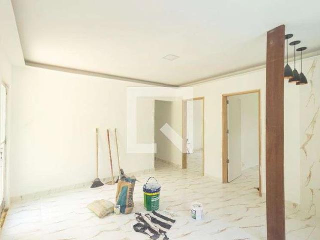 Casa / Sobrado para Locação em Rio de Janeiro/RJ Campo Grande 2 Quartos
