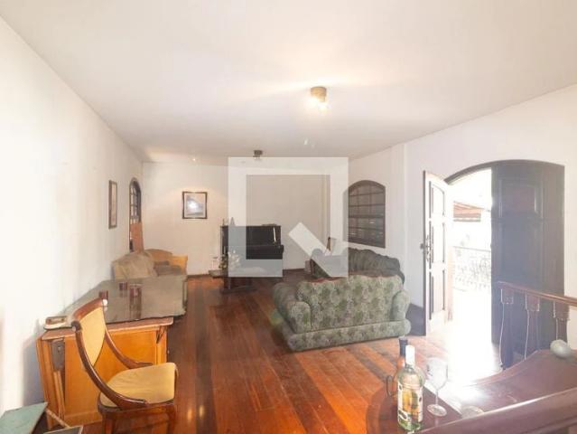 Casa / Sobrado para Locação em Rio de Janeiro/RJ Campo Grande 5 Quartos