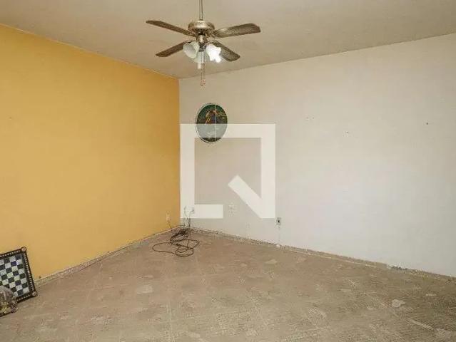 Casa / Sobrado para Locação em Rio de Janeiro/RJ Campo Grande 6 Quartos
