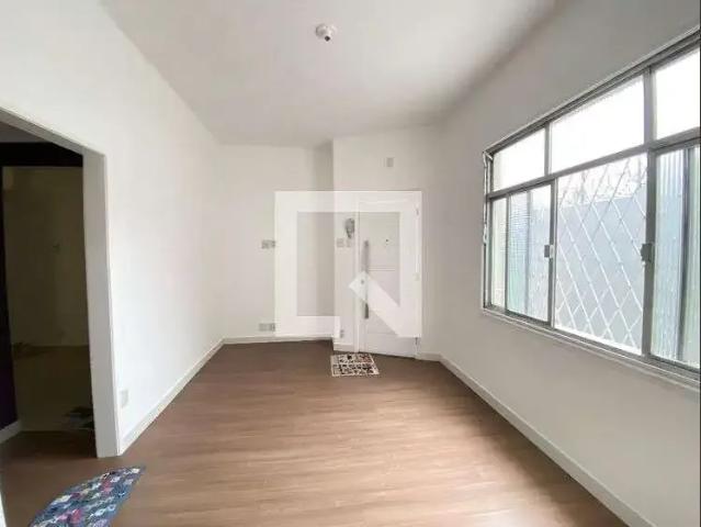 Casa / Sobrado para Locação em Rio de Janeiro/RJ Cachambi 2 Quartos