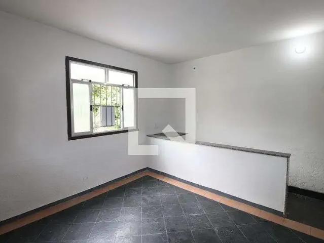 Casa / Sobrado para Locação em Rio de Janeiro/RJ Cachambi 2 Quartos