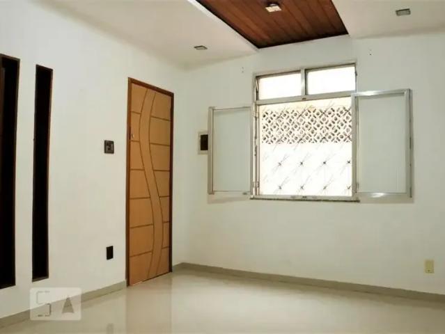 Casa / Sobrado para Locação em Rio de Janeiro/RJ Cachambi 2 Quartos