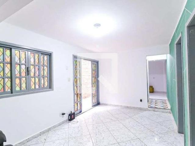 Casa / Sobrado para Locação em Rio de Janeiro/RJ Cachambi 2 Quartos