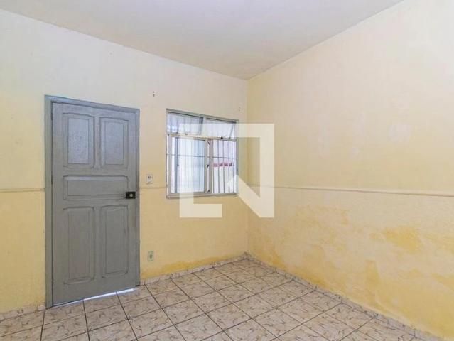 Casa / Sobrado para Locação em Rio de Janeiro/RJ Cordovil 2 Quartos