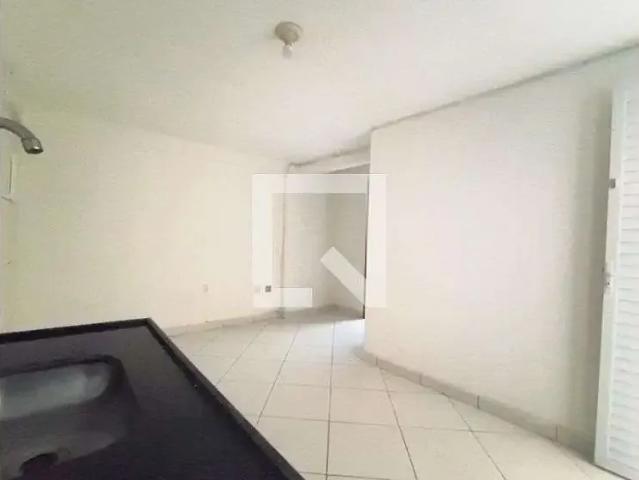 Casa / Sobrado para Locação em Rio de Janeiro/RJ Curicica 1 Quartos