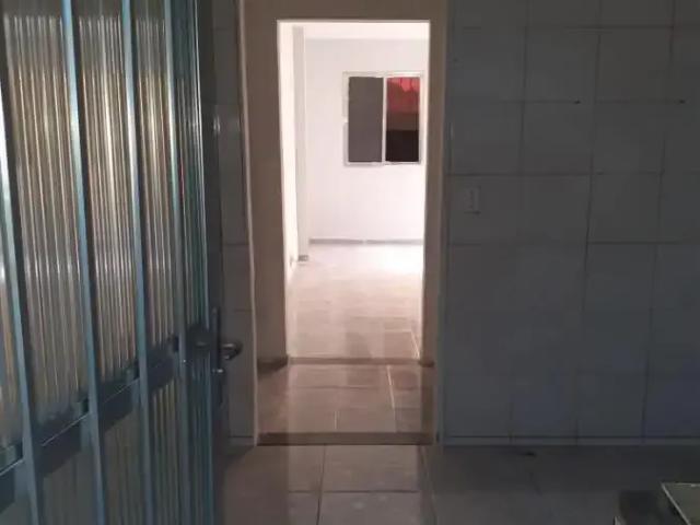 Casa / Sobrado para Locação em Rio de Janeiro/RJ Curicica 2 Quartos