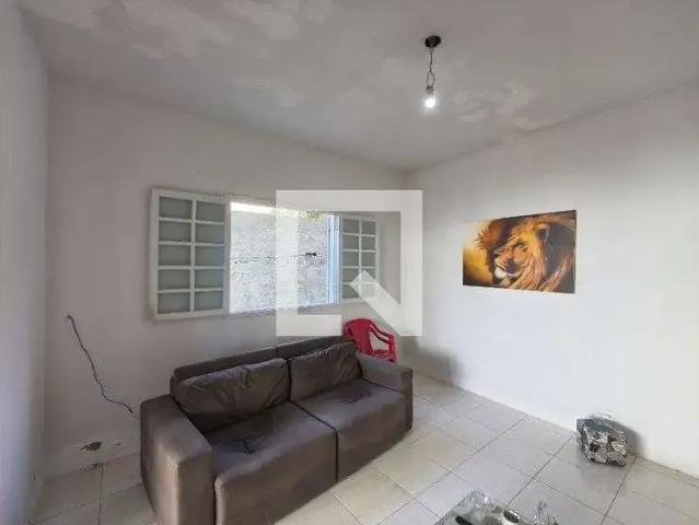 Casa / Sobrado para Locação em Rio de Janeiro/RJ Curicica 2 Quartos