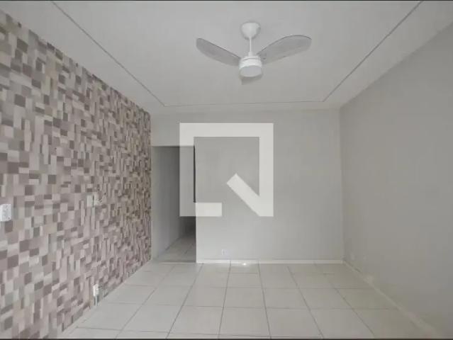 Casa / Sobrado para Locação em Rio de Janeiro/RJ Deodoro 2 Quartos