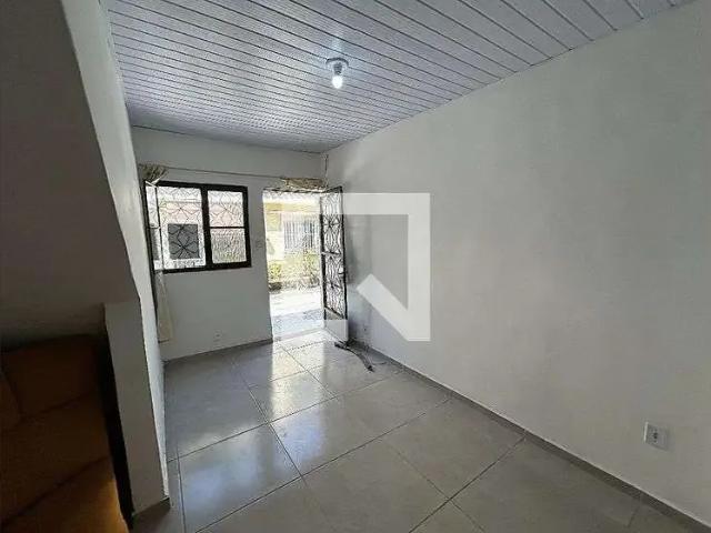 Casa / Sobrado para Locação em Rio de Janeiro/RJ Del Castilho 1 Quartos