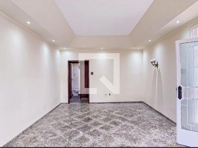 Casa / Sobrado para Locação em Rio de Janeiro/RJ Del Castilho 4 Quartos