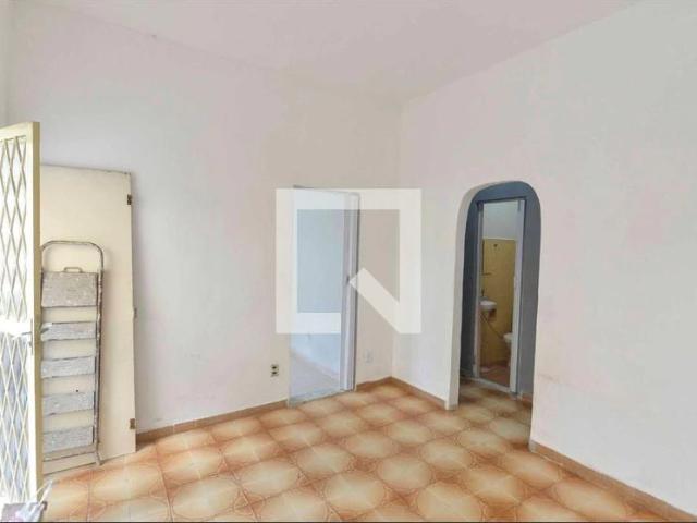 Casa / Sobrado para Locação em Rio de Janeiro/RJ Engenho Novo 2 Quartos