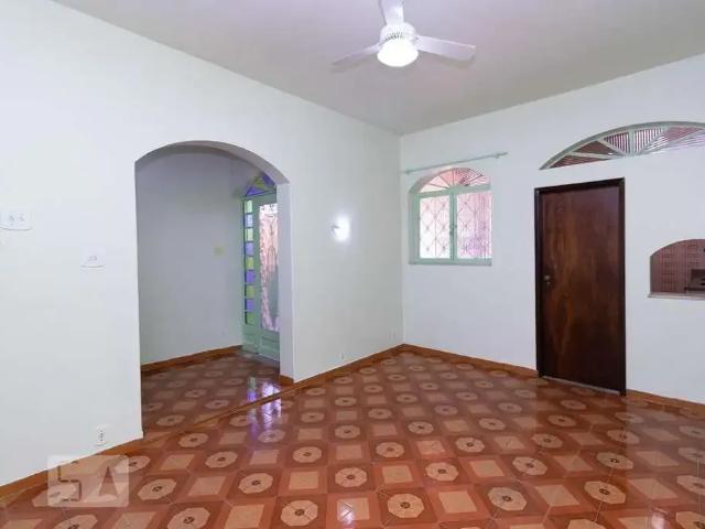 Casa / Sobrado para Locação em Rio de Janeiro/RJ Engenho Novo 2 Quartos