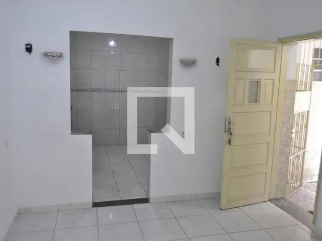 Casa / Sobrado para Locação em Rio de Janeiro/RJ Engenho Novo 2 Quartos