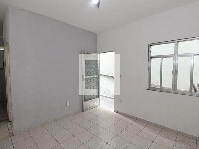 Casa / Sobrado para Locação em Rio de Janeiro/RJ Engenho de Dentro 2 Quartos