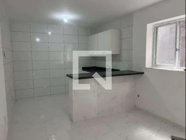 Casa / Sobrado para Locação em Rio de Janeiro/RJ Engenho de Dentro 2 Quartos