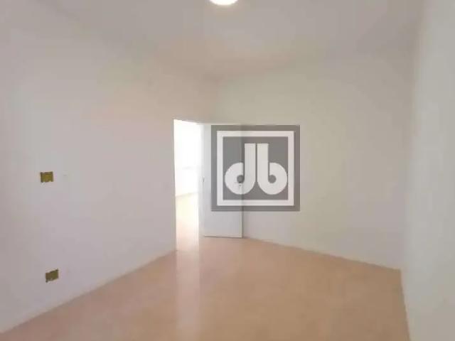 Casa / Sobrado para Locação em Rio de Janeiro/RJ Engenho de Dentro 3 Quartos