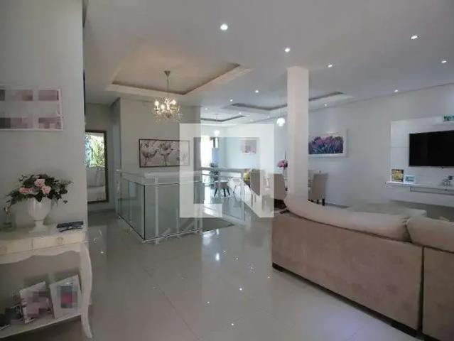Casa / Sobrado para Locação em Rio de Janeiro/RJ Freguesia Ilha do Governador 4 Quartos