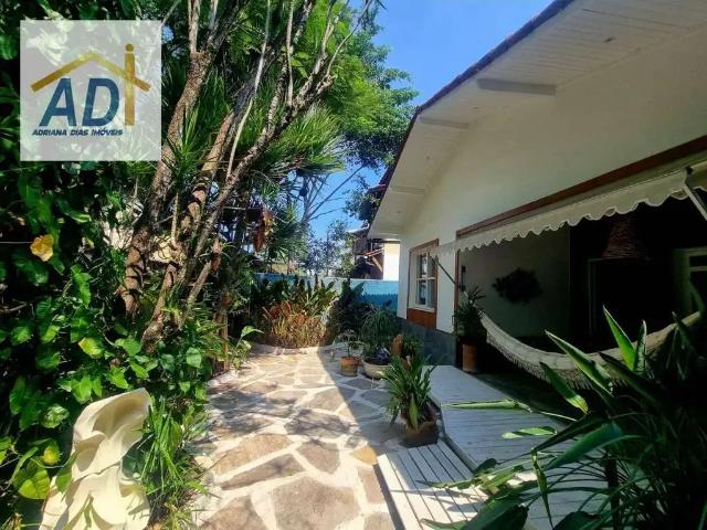 Casa / Sobrado para Locação em Rio de Janeiro/RJ Freguesia Jacarepaguá 4 Quartos
