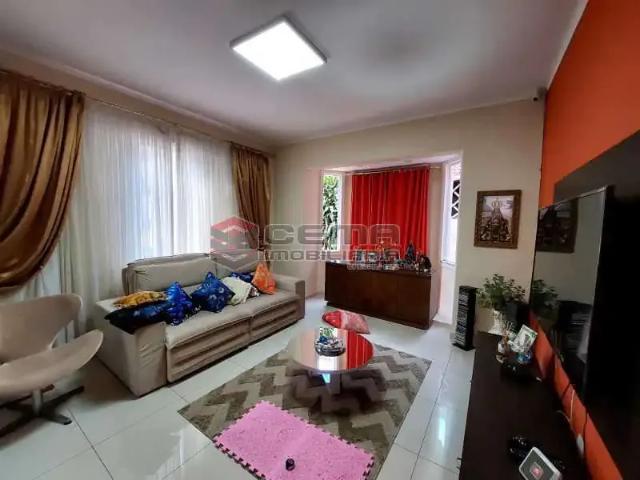 Casa / Sobrado para Locação em Rio de Janeiro/RJ Glória 3 Quartos
