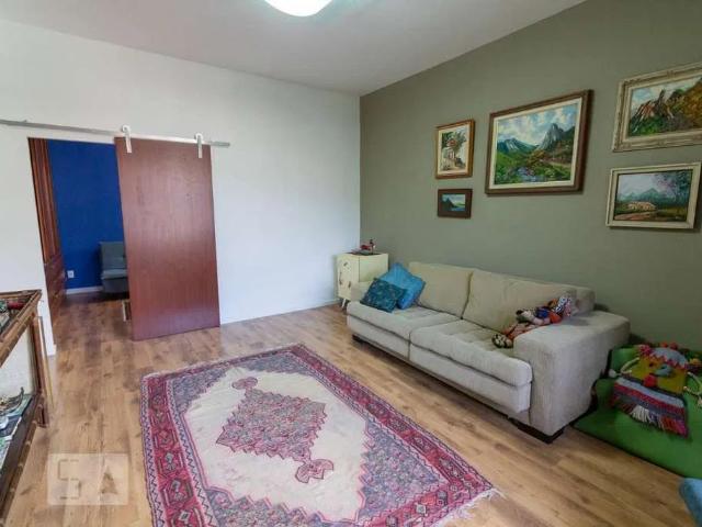 Casa / Sobrado para Locação em Rio de Janeiro/RJ Grajaú 4 Quartos