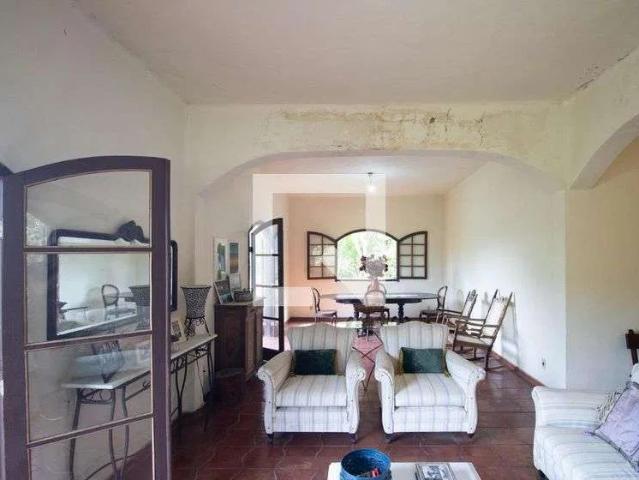 Casa / Sobrado para Locação em Rio de Janeiro/RJ Guaratiba 4 Quartos