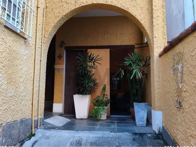 Casa / Sobrado para Locação em Rio de Janeiro/RJ Humaitá 4 Quartos
