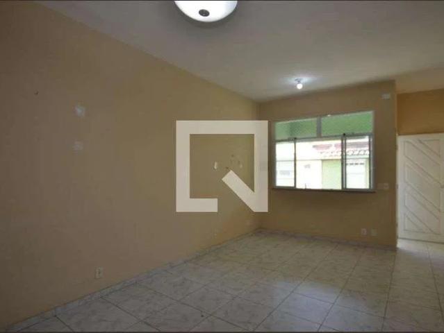 Casa / Sobrado para Locação em Rio de Janeiro/RJ Irajá 5 Quartos