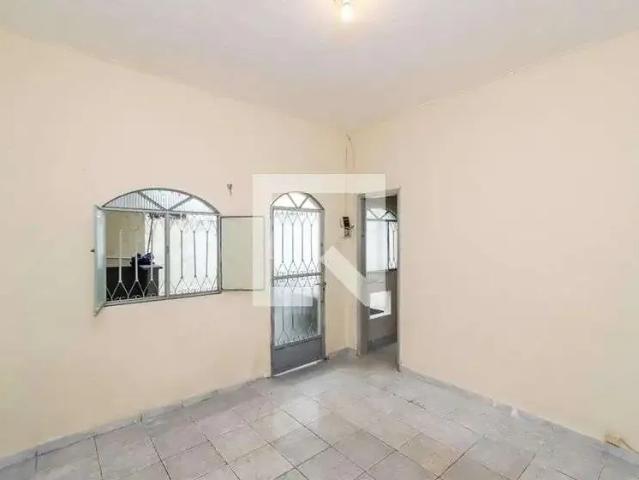 Casa / Sobrado para Locação em Rio de Janeiro/RJ Irajá 1 Quartos