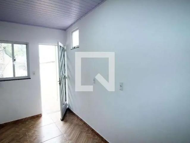 Casa / Sobrado para Locação em Rio de Janeiro/RJ Irajá 1 Quartos