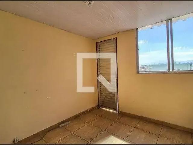 Casa / Sobrado para Locação em Rio de Janeiro/RJ Irajá 2 Quartos