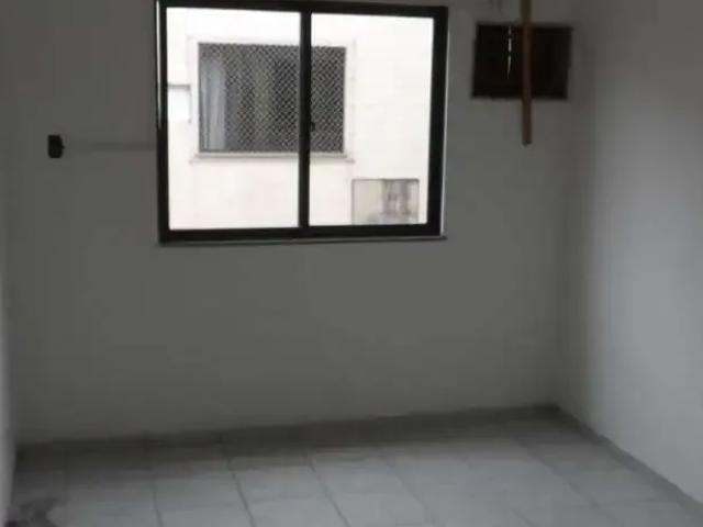 Casa / Sobrado para Locação em Rio de Janeiro/RJ Irajá 2 Quartos