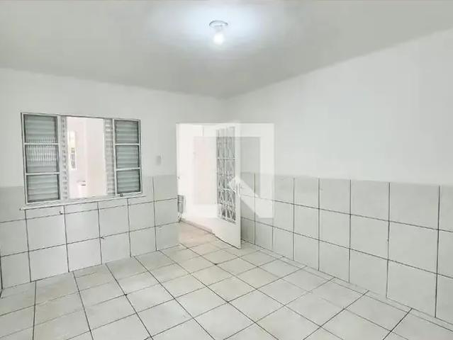 Casa / Sobrado para Locação em Rio de Janeiro/RJ Irajá 2 Quartos