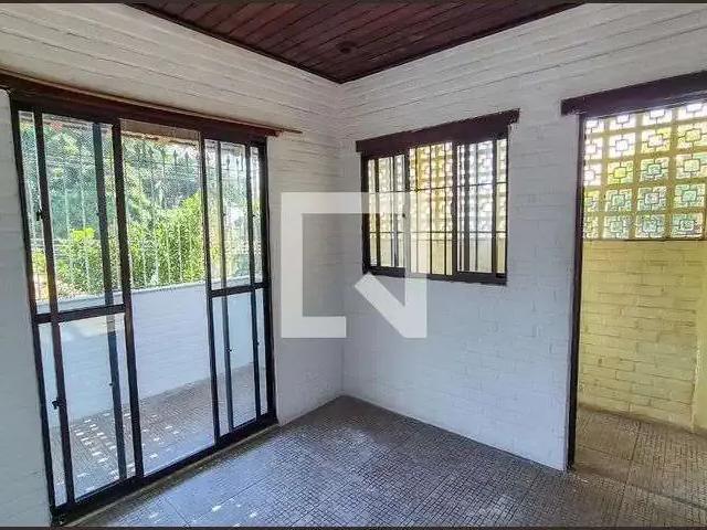 Casa / Sobrado para Locação em Rio de Janeiro/RJ Irajá 3 Quartos
