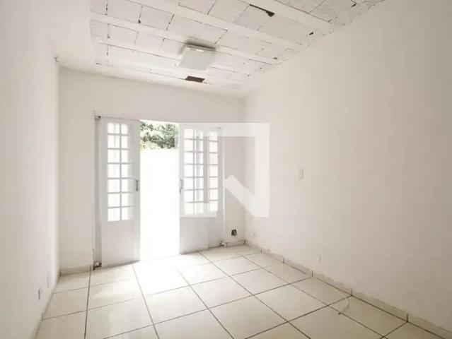 Casa / Sobrado para Locação em Rio de Janeiro/RJ Jacarepaguá 2 Quartos