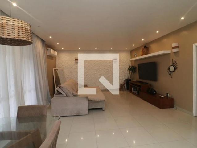 Casa / Sobrado para Locação em Rio de Janeiro/RJ Jardim Guanabara 10 Quartos